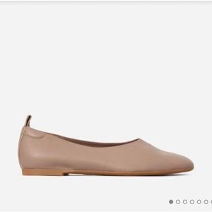 Women’s nude flats